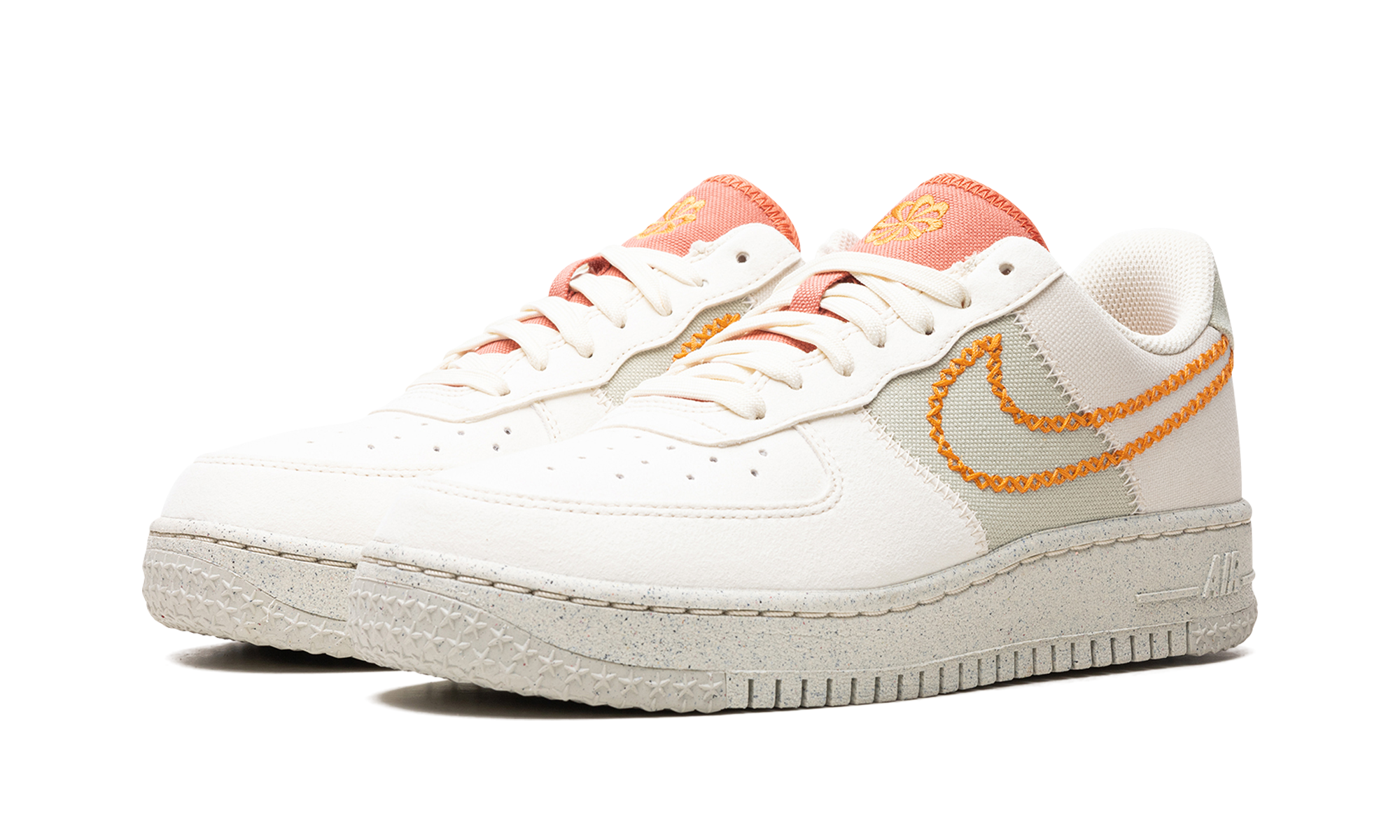 AIR FORCE 1 '07 LO NH WMNS "Next Nature - Coconut Milk" DR3101 100