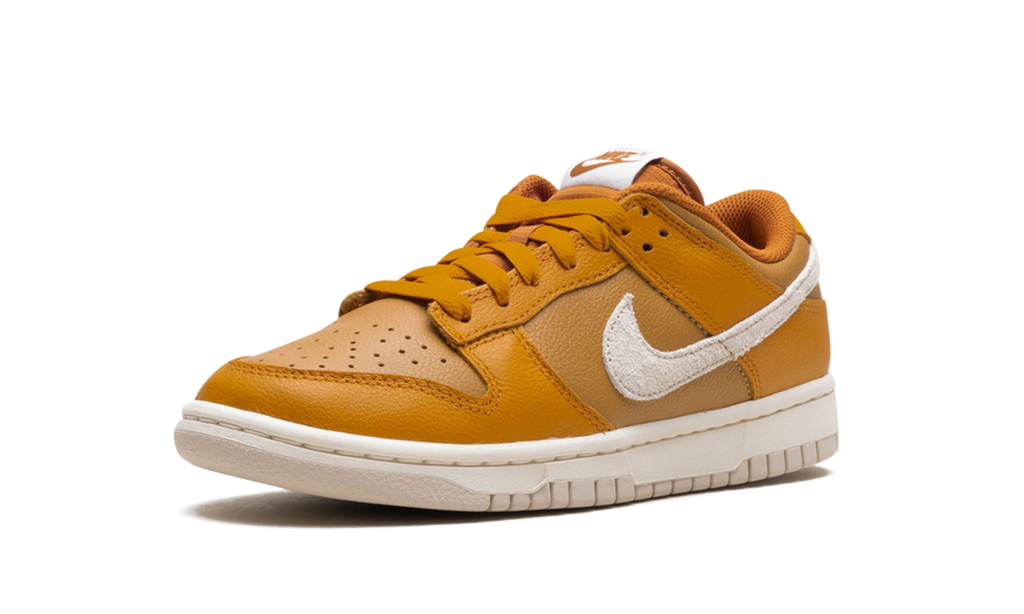 Dunk Low "Monarch" HJ9121 815