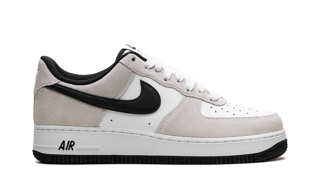 Air Force 1 Low '07 LV8 "White Black" IB6388 100