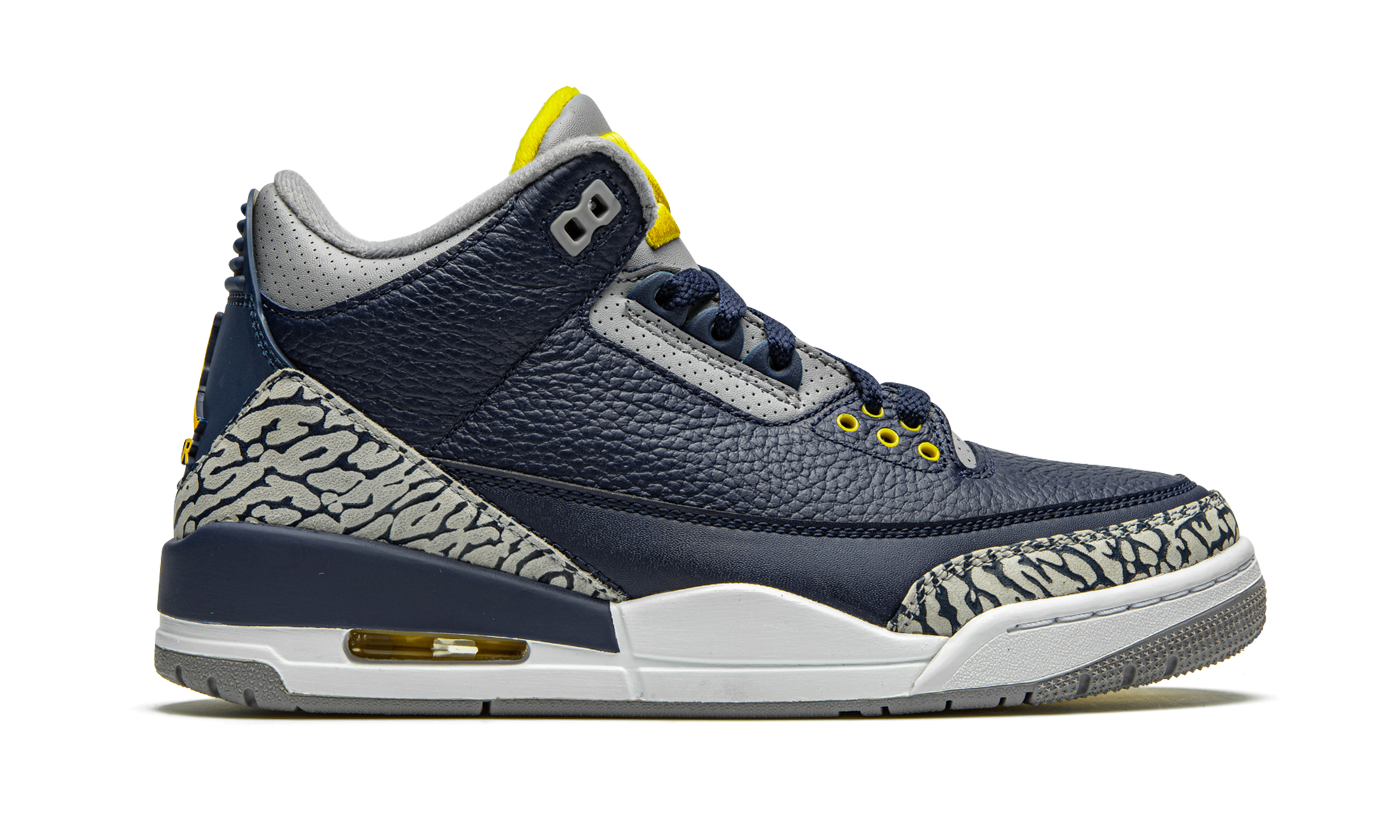 Air Jordan 3 Retro PE "Michigan" AJ3 820064