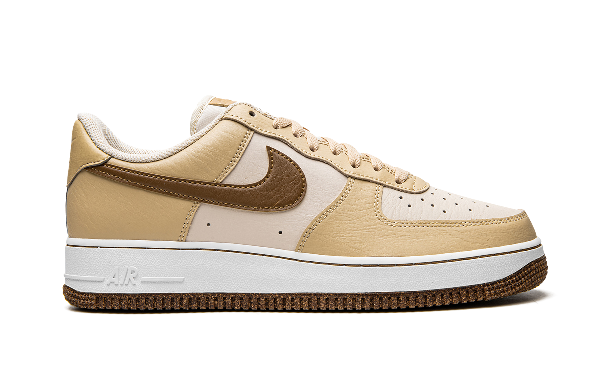 Air Force 1 Low '07 LV8 "Inspected by Swoosh" DQ7660 200